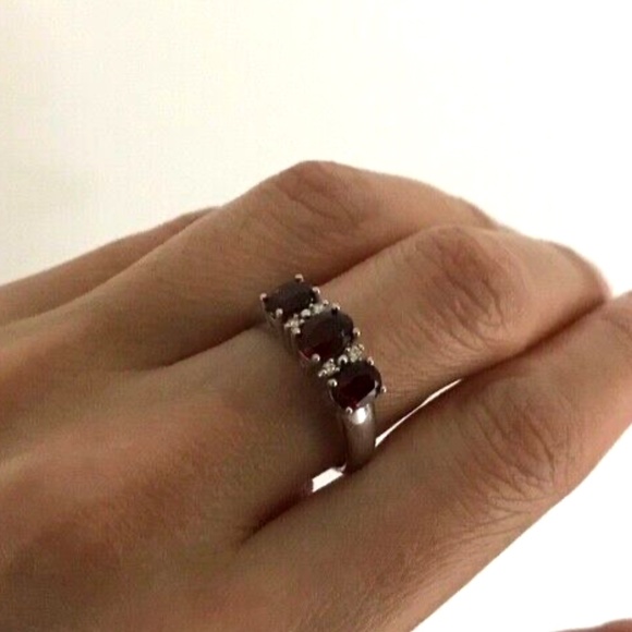 Birks Vintage 14k White Gold Triple Garnets with Diamonds Accent Ring - Picture 9 of 9